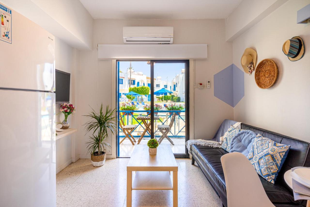 Sea Breeze 1-Br Apt In Pyla Exterior photo
