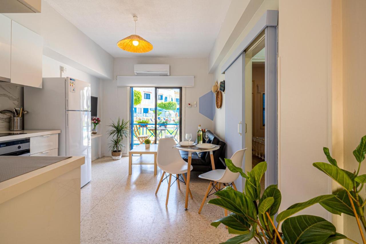 Sea Breeze 1-Br Apt In Pyla Exterior photo